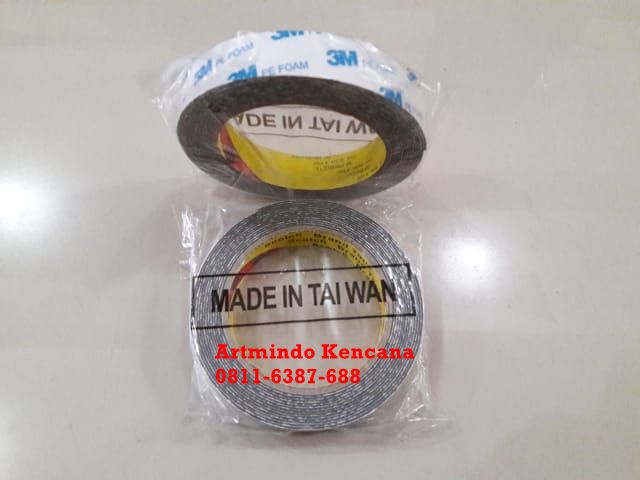 Produk: Lakban Double Tape 3M